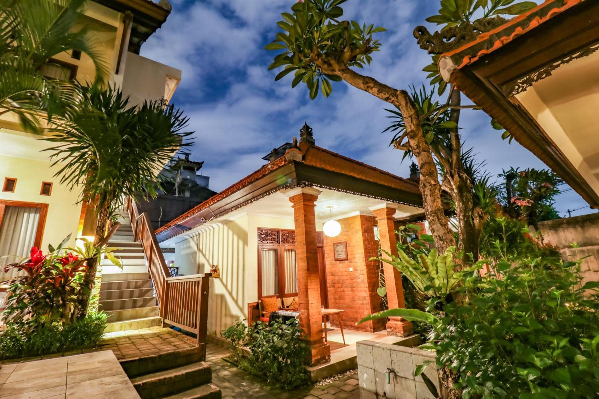 Mina Pelasa Hotel Legian Exterior foto