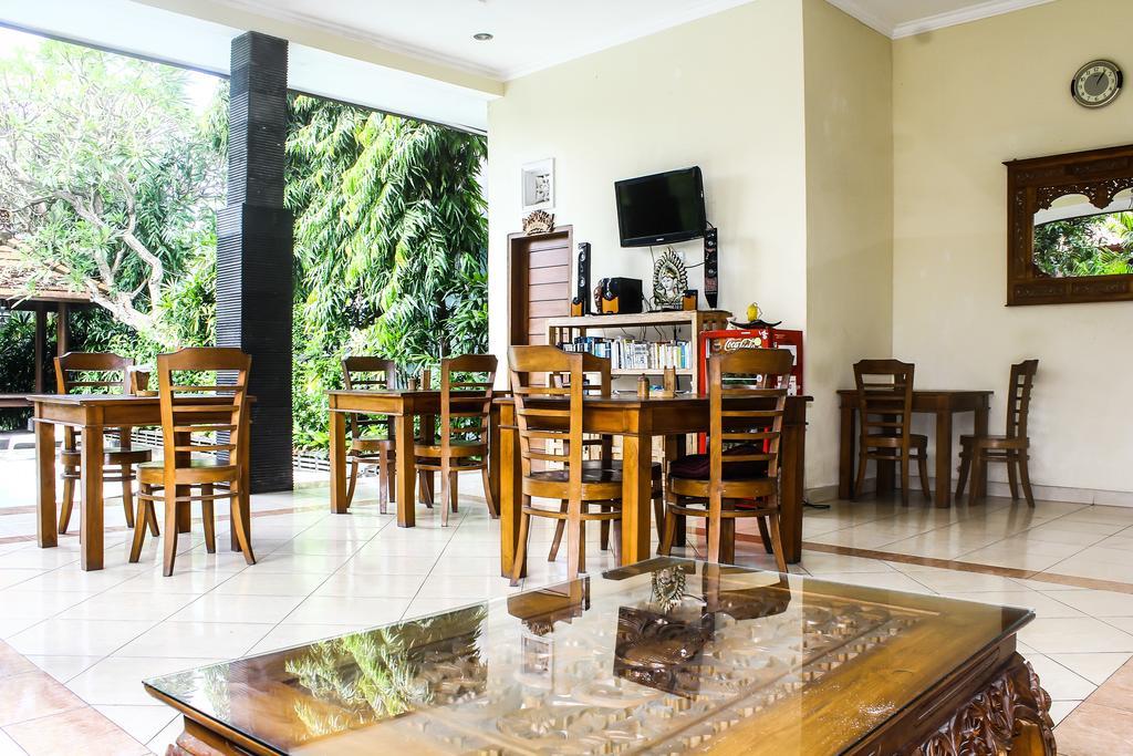 Mina Pelasa Hotel Legian Exterior foto