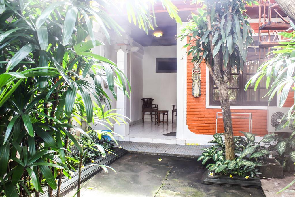 Mina Pelasa Hotel Legian Exterior foto